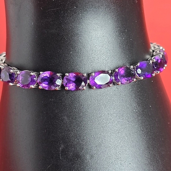 925 Sterling Silver Bracelet 7.0" with Natural Amethyst 6x8mm Gemstone - Picture 2 of 10